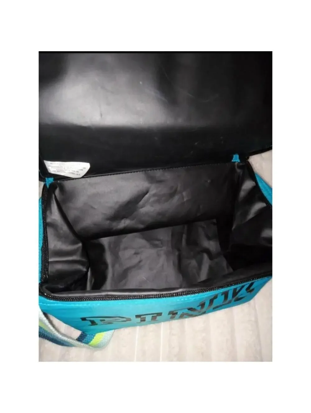 PINK Victoria's Secret Lunchbox with Keychain Blue Green Black - Picture 4 of 5